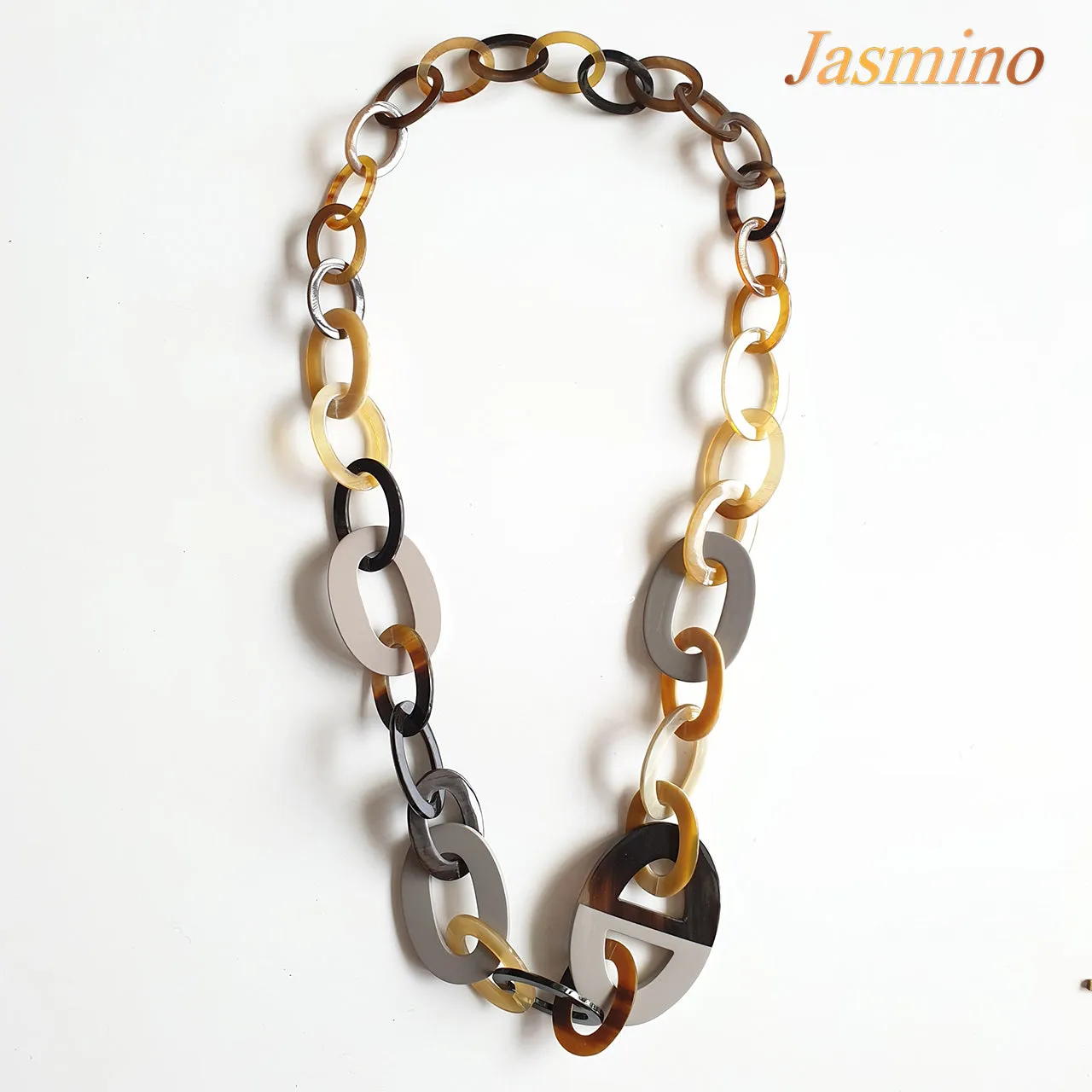 Elegant Handmade Necklace J17510, Made by Buffalo Horn and Lacquer from Vietnam