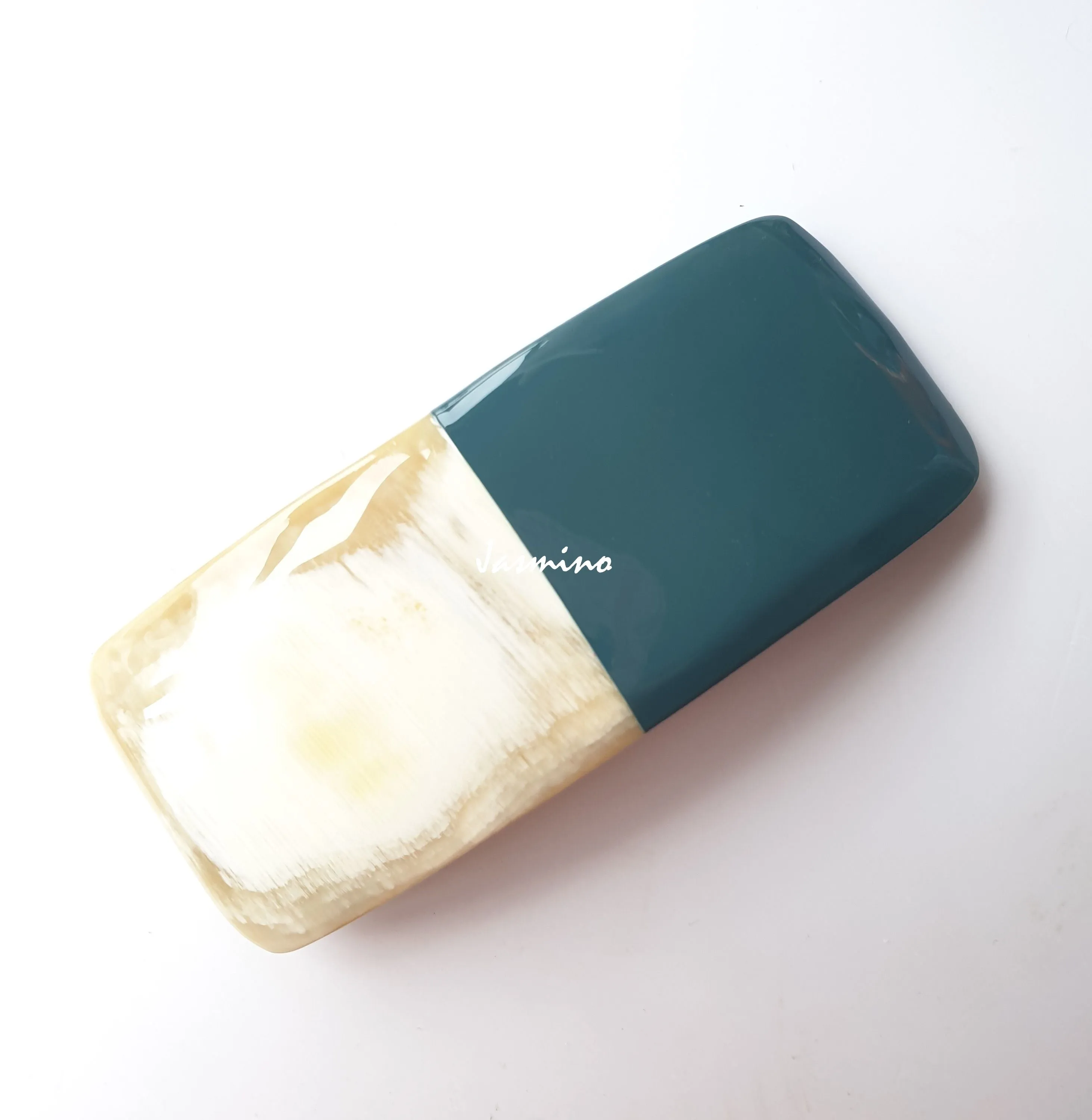 Handmade Horn Hair Clips J18013, Made by Natural Buffalo Horn & Lacquer